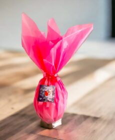 HUEVO DE PASCUA CON BON O BON (250GR)