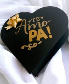 CAJA CORAZÓN. (28)