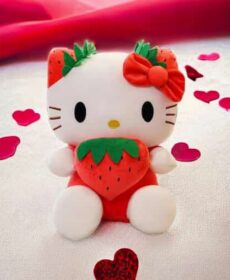 HELLO KITTY ROSA CON FRUTILLA 22CM