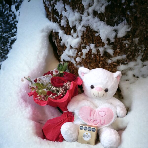 .OSO BLANCO CON RAMO DE FLORES - Image 3