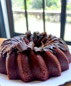 Tarta de Terciopelo Rojo con Chocolate